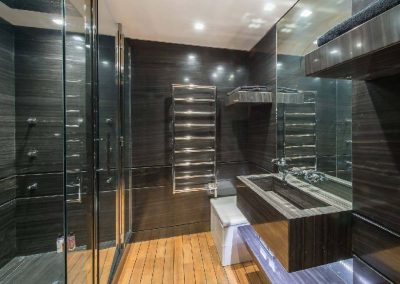 Another bathroom at Luxury ski-in ski-out chalet for large group chalet Perce Neige for 14 adults and 4 children with pool and a chef to rent in Courchevel 1850 with In-Luxe Chalets France