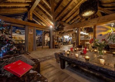 Lounge photo Catered Chalet Lhotse for 14 people Chalet for rental in Val d'Isère with In-Luxe Chalets France