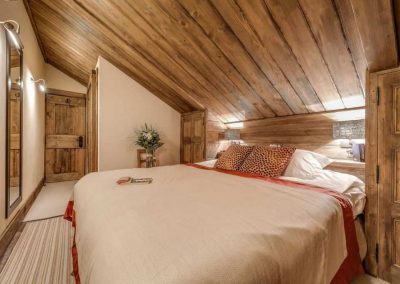 A Double Bedroom photo Catered Chalet Chopine for 10 people; Chalet Rental Méribel with In-Luxe Chalets France