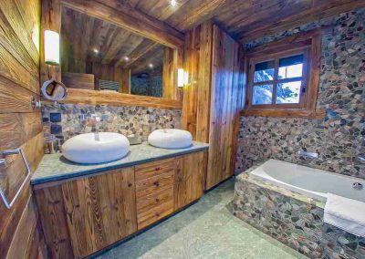 A Bathroom at Luxury Chalet Crystal White Megeve for 10 adults and 2 children | Luxury Chalet Rental Megeve with In-Luxe Chalets France
