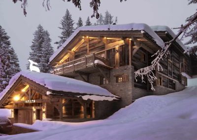 Outdoor View Luxury Chalet Grande Roche Courchevel 1850, for 14 people with fitness, sauna, steam room, outdoor jacuzzi, cinema, massage room and a chef; Chalet rental Courchevel 1850 with In-Luxe Chalets France