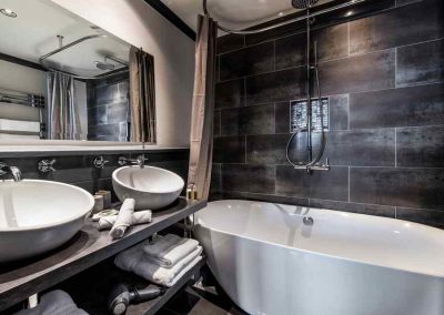 Bathroom Luxury Chalet Tomkins for 12 adults and 2 children Chalet rental Meribel with In-Luxe Chalets France