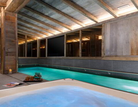 Luxury Chalet L'Arctique 12 people, with pool, for rental in Courchevel 1850 with In Luxe Chalets France