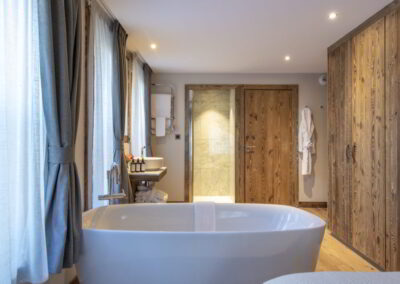 Master Bathroom at Luxury self-catered ski-in out apartment Valchar in Val d'Isere for rental with In Luxe Chalets France
